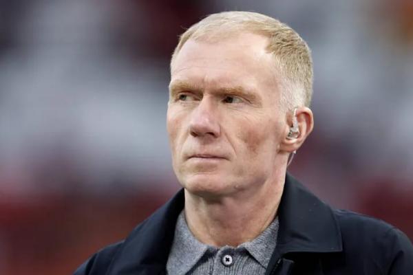 Legenda Manchester United, Paul Scholes, mengungkapkan pandangannya terkait perombakan skuad Setan Merah.
