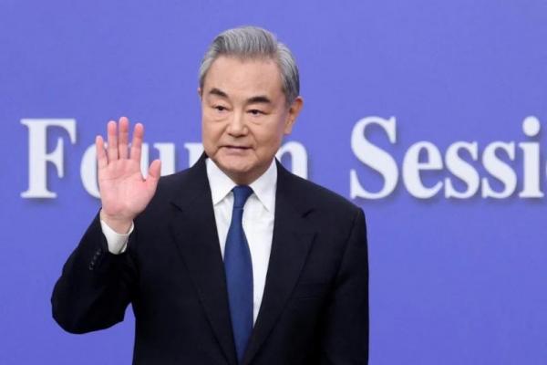 Menteri Luar Negeri China Wang Yi menyatakan Korea Utara telah meraih pencapaian luar biasa meski menghadapi tekanan dan upaya isolasi dari Amerika Serikat
