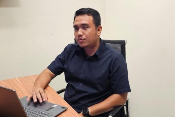 Penetapan Irawan bersama enam orang lainnya sebagai tersangka dinilai tidak memiliki dasar kuat karena belum adanya hasil perhitungan kerugian negara.