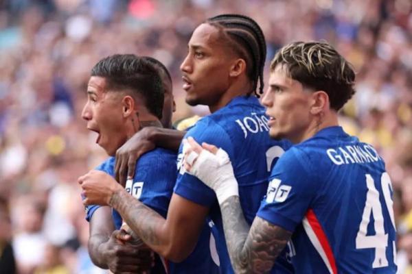Chelsea memastikan langkah ke final Piala FA setelah meraih kemenangan tipis 1-0 atas Leeds United dalam laga semifinal di Stadion Wembley, London.