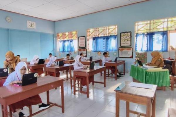 Kementerian Pendidikan Dasar dan Menengah (Kemendikdasmen) mengimbau seluruh satuan pendidikan melakukan validasi data sebelum pelaksanaan TKA