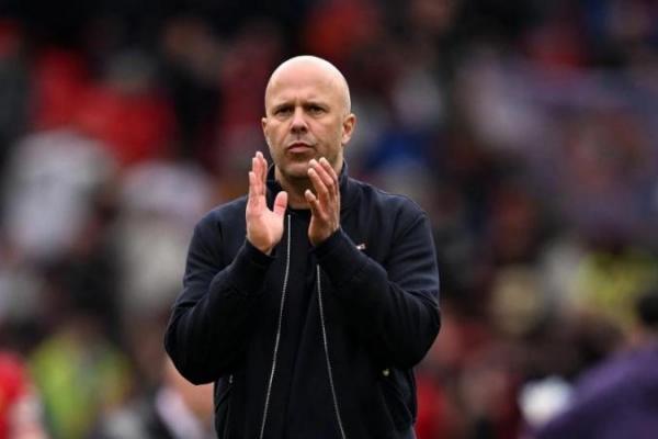 Pelatih Liverpool, Arne Slot, mengungkapkan kekecewaannya setelah timnya kalah dramatis 2-3 dari Manchester United dalam lanjutan Premier League di Old Trafford