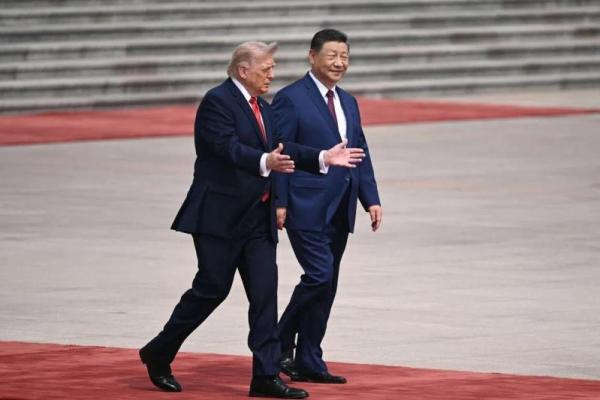 Presiden China Xi Jinping menyatakan minatnya untuk meningkatkan pembelian minyak mentah dari Amerika Serikat (AS) di tengah polemik Selat Hormuz