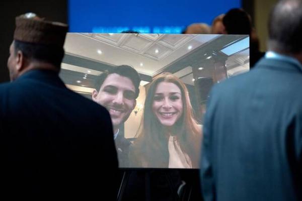 Departemen Kehakiman Amerika Serikat akan mengajukan tuntutan hukuman mati terhadap Elias Rodriguez, pria yang didakwa melakukan penembakan fatal