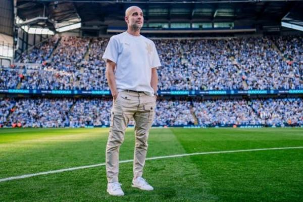 Manajer Manchester City, Pep Guardiola, resmi mengakhiri perjalanan panjangnya bersama klub setelah 10 tahun penuh prestasi.