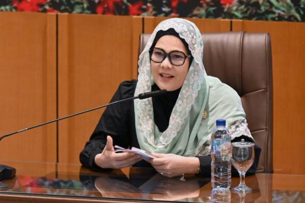 Komisi VII DPR mendorong pemerintah menyiapkan skema dana khusus untuk pemulihan destinasi wisata yang terdampak bencana maupun kejadian luar biasa.