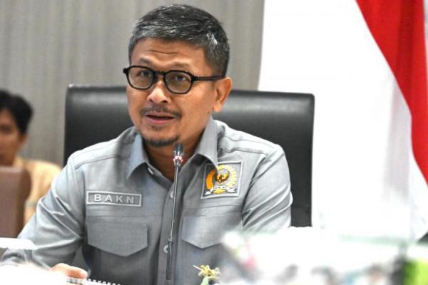 Dengan data yang lebih komprehensif, kita bisa mengetahui apakah tekanan yang terjadi murni akibat faktor global atau juga dipengaruhi perubahan preferensi
