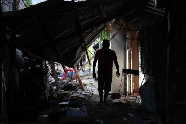 Sebanyak 32.000 warga Filipina terpaksa mengungsi pasca gemba berkekuatan magnitudo 7,8 menghantam negara tersebut pada Senin (8/6) kemarin.