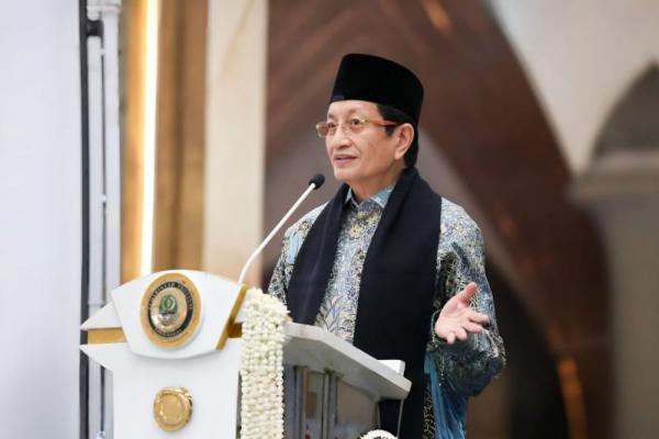 Menag menegaskan bahwa esensi dari beragama adalah menebarkan kasih sayang, bukan permusuhan