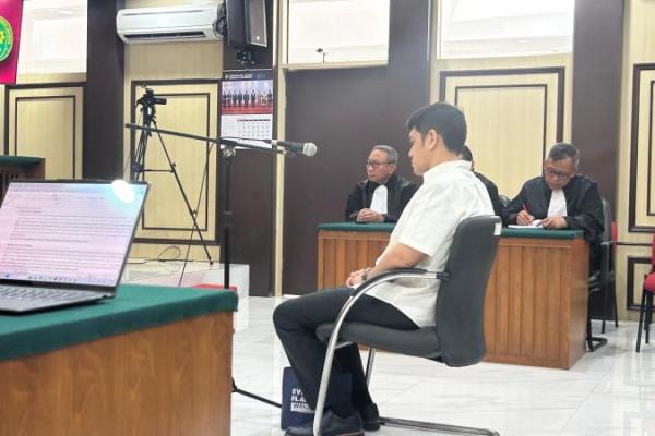 PT Jakarta memperberat hukuman uang pengganti beneficial owner PT Navigator Khatulistiwa Muhammad Kerry Adrianto Riza menjadi total Rp 13,4 triliun.