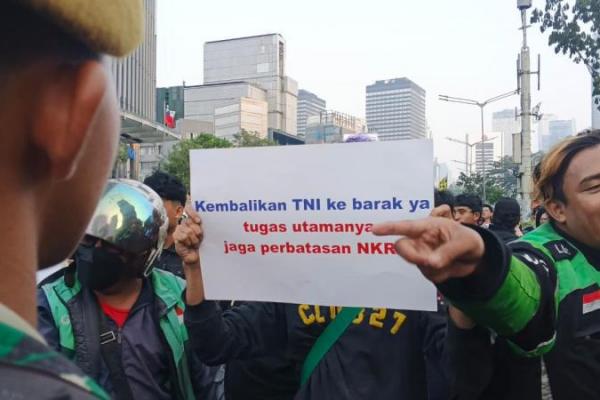 Metro Jaya menyiagakan 4.131 personel gabungan untuk mengawal dan mengamankan aksi unjuk rasa di beberapa titik di DKI Jakarta