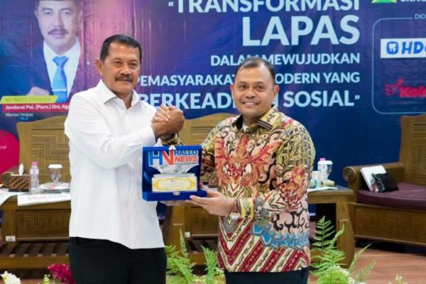 Lapas  tidak lagi dapat dipandang sebagai institusi yang hanya menerima dan menjalankan putusan pengadilan.