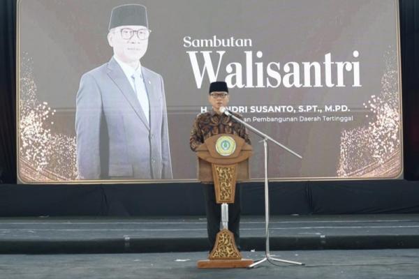 Mendes Sebut Pesantren Pilar Utama Pembentuk Karakter Masyarakat Desa