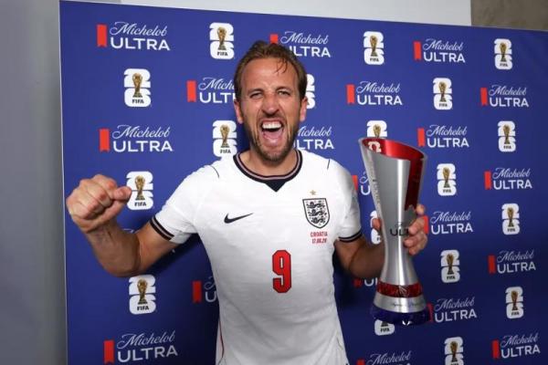 Kapten Tim Nasional Inggris, Harry Kane, kembali mencatatkan namanya dalam buku sejarah sepak bola.
