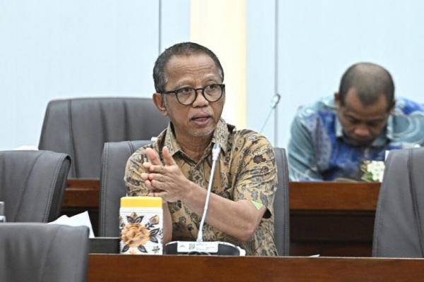Anggota Komisi VI DPR RI Khilmi memuji kerja Direktur Utama (Dirut) PT Telkom Indonesia (Persero), Tbk, Dian Siswarini.
