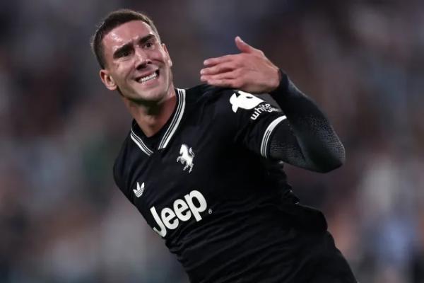 Dusan Vlahovic mulai menyadari bahwa dia tidak akan menerima penawaran yang diharapkan dari klub-klub Serie A, Liga Premier, maupun LaLiga.