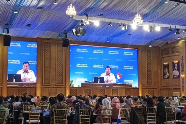Presiden Prabowo membeberkan bahwa dari total lebih dari 1.000 entitas BUMN yang ada sebelumnya, pemerintah kini telah resmi menutup lebih dari 200 perusahaan