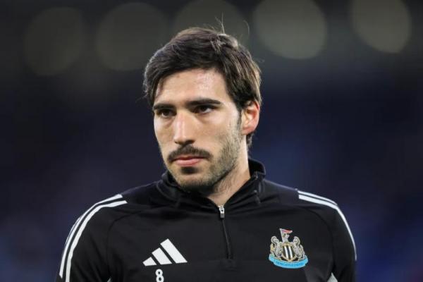 Spurs optimistis bakal menyelesaikan proses perekrutan Sandro Tonali dari Newcastle United, setelah gelandang asal Italia itu memberikan lampu hijau
