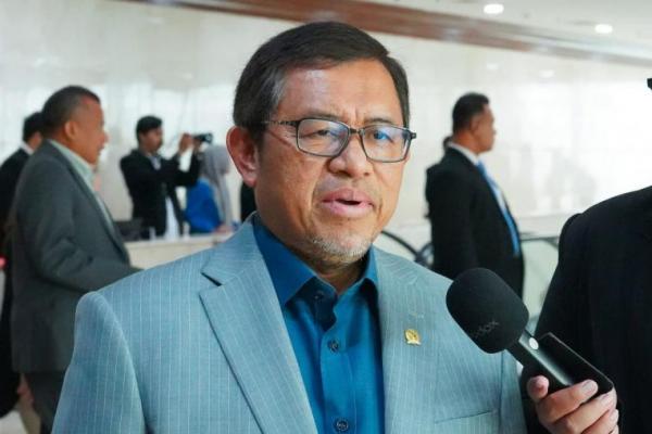 Kalau sudah digitalisasi, maka KTP yang hilang, dokumen-dokumen yang hilang bisa disegerakan untuk dikembalikan, untuk dicetak ulang kepada masyarakat