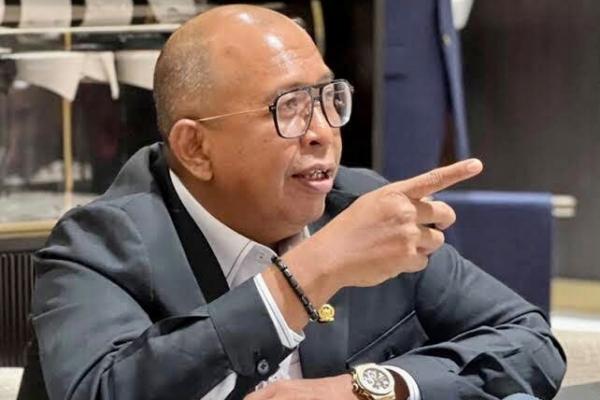 Data ini menunjukkan bahwa keberhasilan pemerintahan tidak hanya ditentukan oleh kebijakan yang baik, tetapi juga oleh kemampuan seluruh jajaran pemerintah