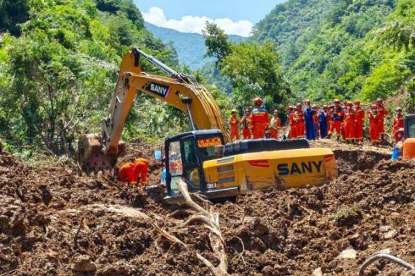 Jumlah korban jiwa akibat badai mematikan di China bertambah menjadi setidaknya 11 orang pada Selasa (7/7), menyusul serangkaian insiden cuaca ekstrem