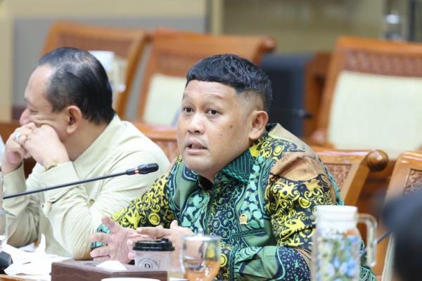 Komisi III DPR mengusulkan agar RUU Perampasan Aset bisa digunakan untuk mengejar aset terkait kasus judi online.