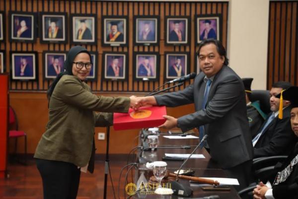 Departemen Ilmu Komunikasi Fakultas Ilmu Sosial dan Ilmu Politik Universitas Indonesia (FISIP UI) kembali memgukuhkan doktor baru pada Rabu (1/7) lalu.