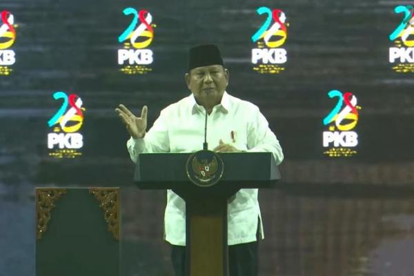 Presiden Prabowo menyebutkan bahwa masih ada pihak-pihak di Indonesia yang justru mengabdi pada kepentingan bangsa lain dengan menyebutnya sebagai londo ireng