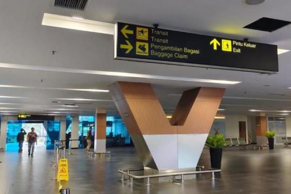 Bandara Husein Sastranegara telah memenuhi fasilitas Pertolongan Kecelakaan Penerbangan dan Pemadam Kebakaran (PKP-PK) Kategori 7.