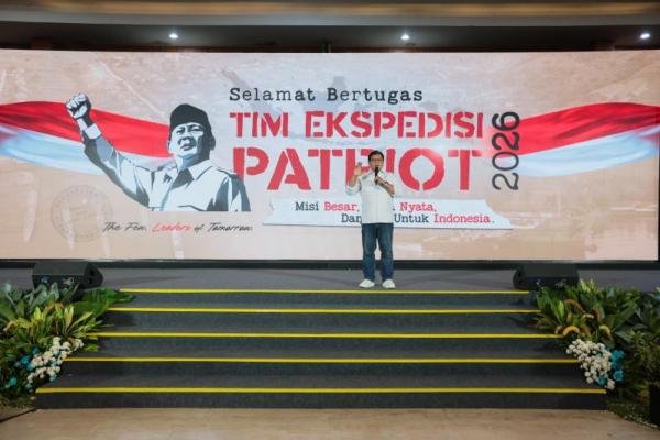 Untuk mencapai itu maka sebelum disebar ke 53 kawasan transmigrasi, anggota TEP lebih dahulu diberi pembekalan