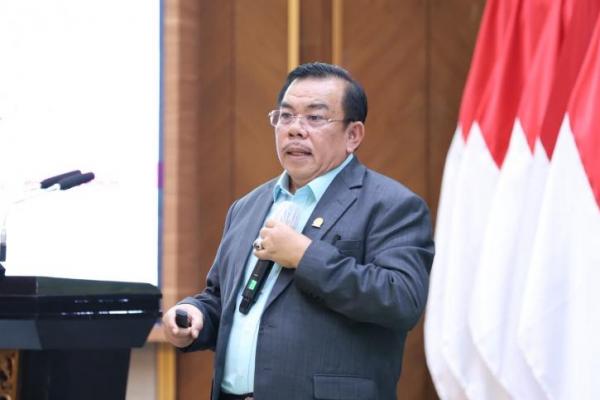 Bangsa yang besar bukanlah bangsa yang membiarkan kemarahan mengambil alih akal sehat, melainkan bangsa yang mampu menyelesaikan setiap persoalan melalui hukum
