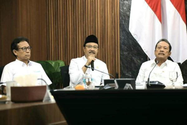 Kita akan coba dulu penyaluran di 900 titik KDMP yang sudah siap beroperasi. Dan yang akan melayani nantinya adalah agen-agen dari perbankan