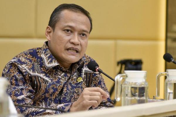 Prioritas dalam transisi kepemimpinan Bank Indonesia adalah menjaga kepercayaan publik dan pasar bahwa independensi serta kesinambungan kebijakan moneter tetap