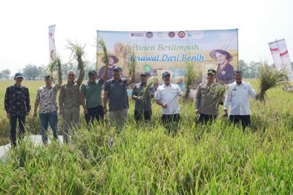 BNPT bersama Kemenimipas, Densus 88 AT dan PT Sang Hyang Seri serta eks napiter berhasil kelola pertanian hingga peternakan