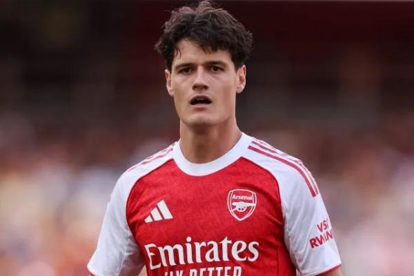 Muluskan Transfer Guimaraes, Arsenal Sepakat Lepas Norgaard ke Everton