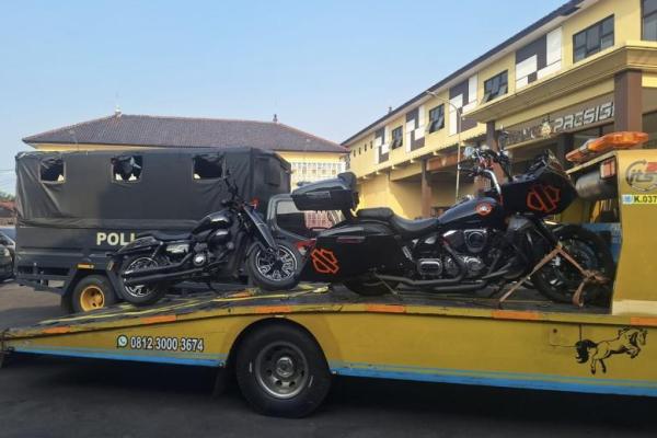 Lokasi yang digeledah penyidik meliputi rumah para tersangka, kantor pemerintahan, hingga sejumlah dinas yang diduga berkaitan dengan perkara tersebut.