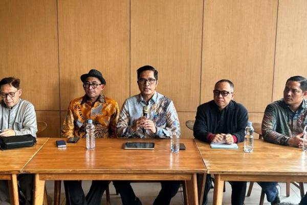 Hal itu disampaikan Febri Diansyah selaku kuasa hukum Febrie Adriansyah setelah sidang praperadilan Febrie di Pengadilan Negeri Jakarta Selatan, Jumat (21/8).