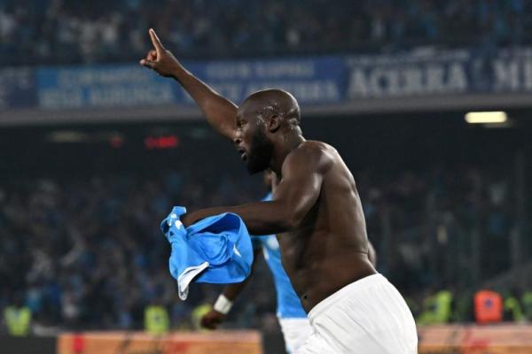 Romelu Lukaku kabarnya kembali ditawarkan ke Fenerbahce di tengah upayanya mencari klub baru untuk musim 2026/2027.