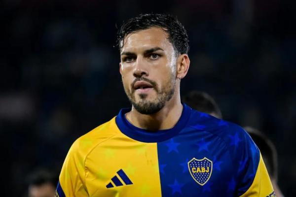AC Milan telah melayangkan penawaran resmi untuk gelandang Boca Juniors sekaligus mantan pilar Roma, Leandro Paredes