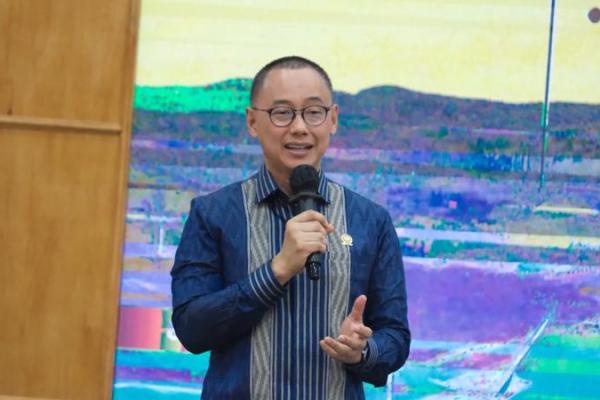 Eddy Soeparno Tegaskan Urgensi Penerapan Extended Producer Responsibility