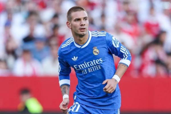 Penyerang muda Real Madrid, Franco Mastantuono, dipastikan menghabiskan musim 2026/2027 sebagai pemain pinjaman di klub Italia, Fiorentina.
