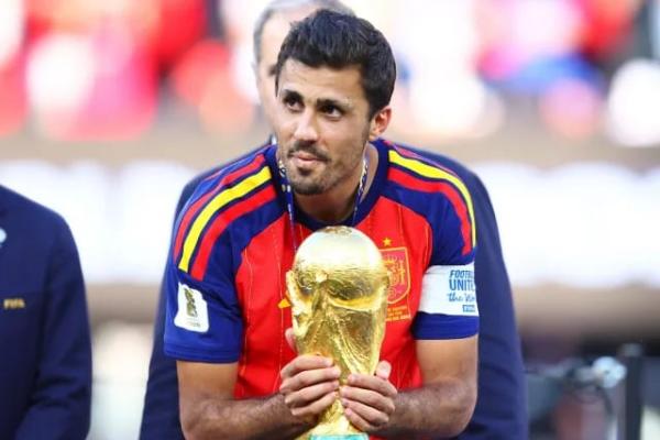 Barcelona kembali bergerak untuk mendatangkan Rodri dari Manchester City.