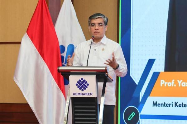 Kemnaker menyiapkan talenta muda agar mampu mengembangkan gagasan dan inovasi menjadi rintisan usaha (startup) yang dapat menciptakan peluang kerja baru
