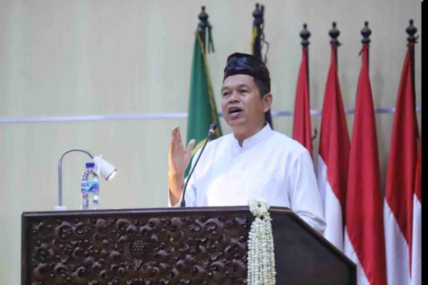 Hal tersebut disampaikan Dedi Mulyadi saat menghadiri Rapat Paripurna DPRD Kabupaten Bekasi dalam rangka Tasyakuran Hari Jadi Kabupaten Bekasi ke-76 Tahun 2026