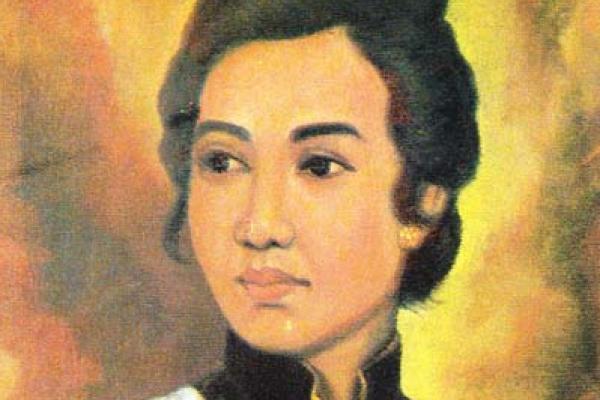 Di tengah keterbatasan peran perempuan pada masa itu, para pejuang wanita hadir dengan tekad kuat, baik di medan perang maupun bidang pendidikan