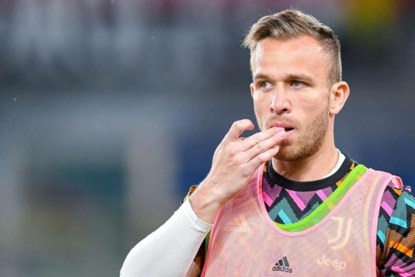 Perjalanan Arthur Melo bersama Juventus selama enam tahun ke belakang tampaknya bakal segera berakhir.