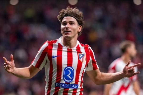 Chelsea dilaporkan muncul sebagai destinasi potensial baru bagi Julian Alvarez, setelah The Blues menjajaki langkah di menit-menit akhir