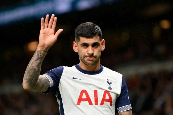 Tottenham Hotspur dilaporkan terus mengeksplorasi opsi tambahan untuk memperkuat sektor bek tengah menjelang bergulirnya kampanye 2026/2027.