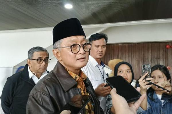 Kalau bangunan kita kerjakan ulang, di manapun kearifan lokal harus dijaga. Jadi harus koordinasi dengan yang menggunakan atau mengelola bangunan tersebut