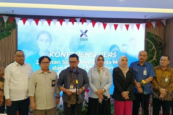 DJSN mengungkapkan bahwa masih banyak jumlah tenaga kesehatan dan tenaga medis belum tercover oleh jaminan kesehatan dan sosial.